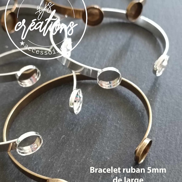 Bracelet ruban 5x1mm avec 2 cuvettes ø10x2mm - Laiton avec différentes finitions possibles