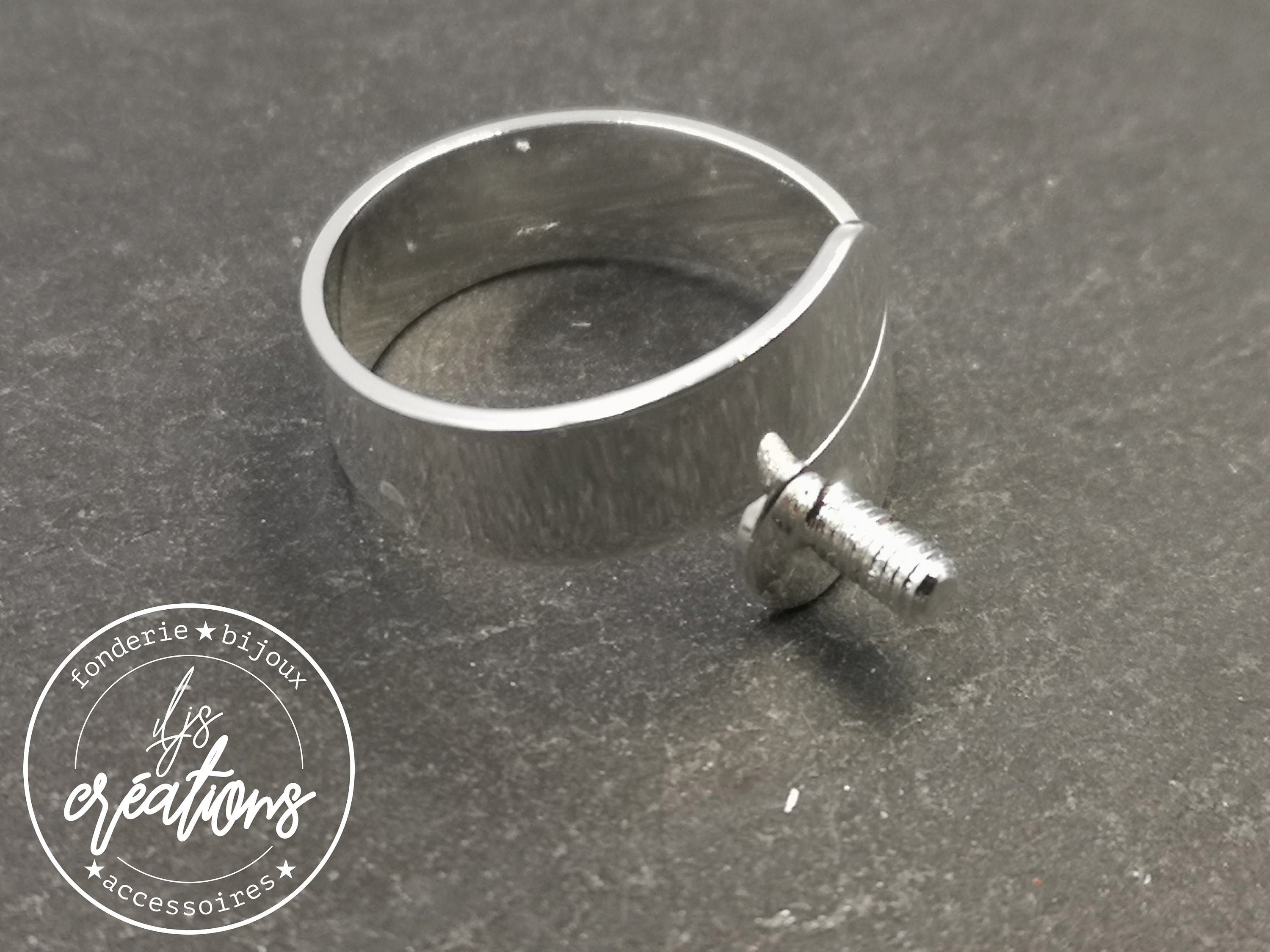 Jewelery findings Double ring support 6mm wide with screws, in brass