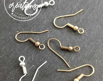 Set of 2 ear hooks - different finishes