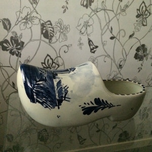 Delft Blouw Large shoe Handpainted Made In Holland