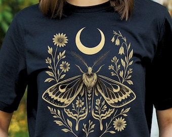 Floral Luna Moth Shirt, Gothic Moth t-shirt, Luna Moth Shirt,Moth T shirt ,Gothic T shirt, Moth Man T shirt , T-shirt Gothic.
