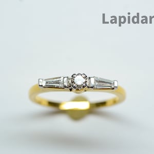 18k Gold and Diamond Ring