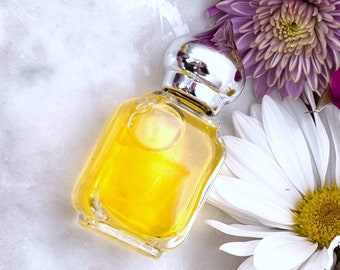 WISTERIA Floral Perfume / Vegan / Alcohol-Free / Exotic / Cruelty-Free / Body Perfume Oil / Roll On / Unisex Gift / Perfume Travel Bottle