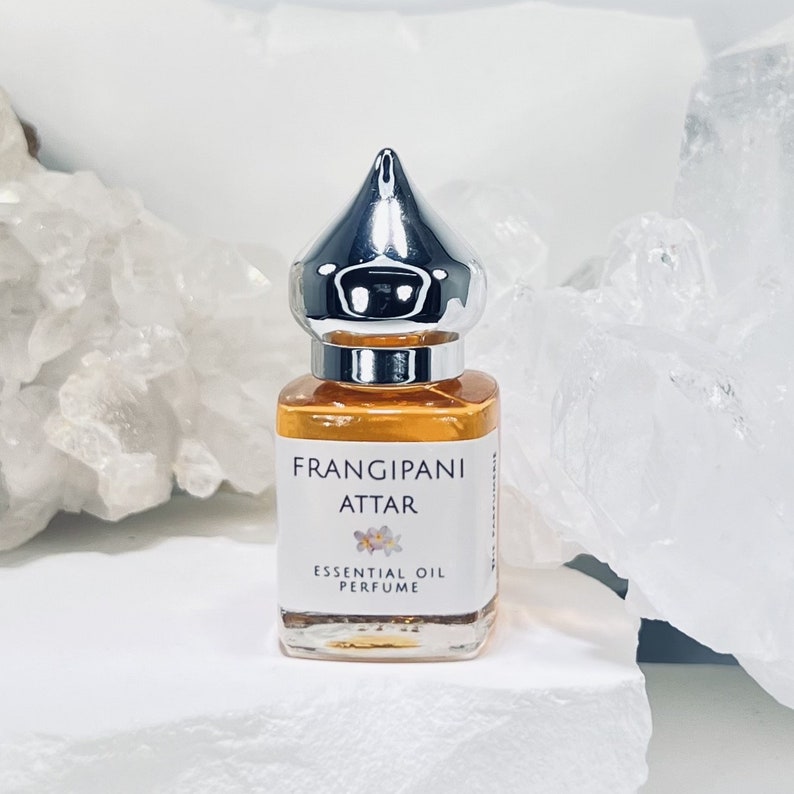 8 ml Gift bottle with shiny silver cap. This Perfume Bottle makes a great gift for him or gift for her. A unisex gift.
