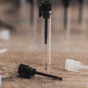 SMALL GLASS VIALS 1 ml Qty: 500 - (8x45 mm) Perfume Sampler Vials, Short Vial, Oil Vial, Empty & Refillable, Small Fragrance Test Samplers