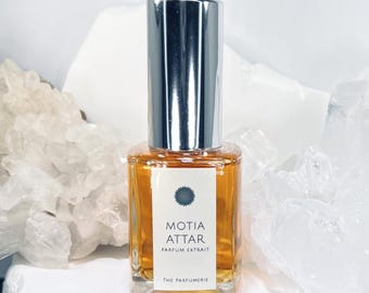 MOTIA Attar All-Natural, Botanical Essential Oil Perfume, Vegan, No Synthetics, ATTRACT LOVE with this Fruity, Powdery and Creamy Sandalwood