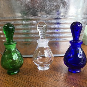 POTION Bottle, GENIE Bottle, Glass Perfume Bottle, Grounded Stopper Top Closure, Potions, Alchemy, Elixirs, Wicca, Vintage Bottle