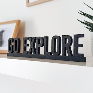 Cartello "Go Explore", decorazione murale per avventure, regalo per amanti dei viaggi, decorazione per amanti dei viaggi, arte per amanti dell'aria aperta, decorazione per la casa con viaggi su strada e natura