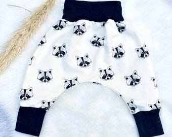 Scalable warm baby harem pants Racoon white organic sweatshirt oekotex