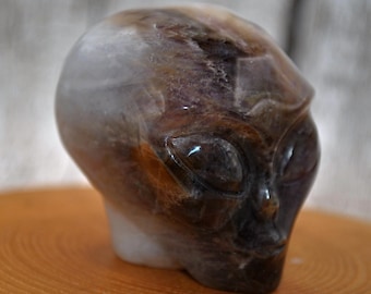 2" Dröm Chevron Ametist Kristall Stjärna Varande Kvinnlig Alien Skull