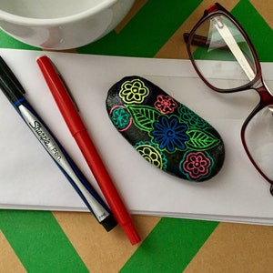 Neon Flowers Painted Rock, Neon Flowers and Leaves, Hand-painted rock, Christmas gift, Teacher gift, Stocking stuffer image 6
