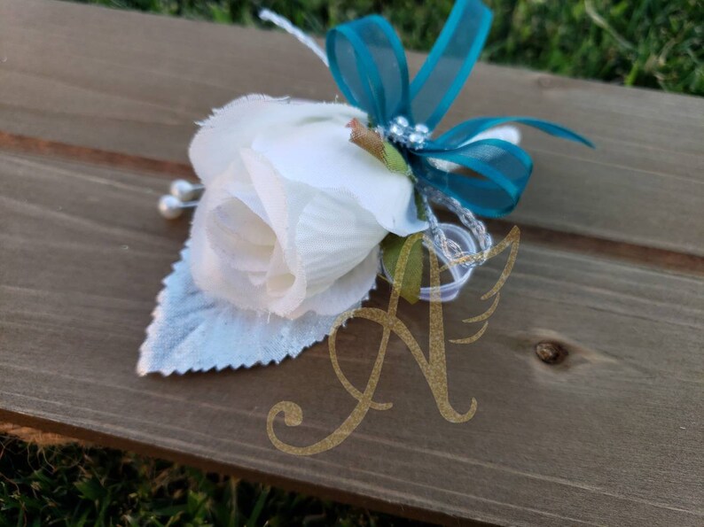 Silver Corsage prom Homecoming Ivory White Roses shinn bracelet Crystals Corsage and Boutonniere set Emerald corsage Wedding