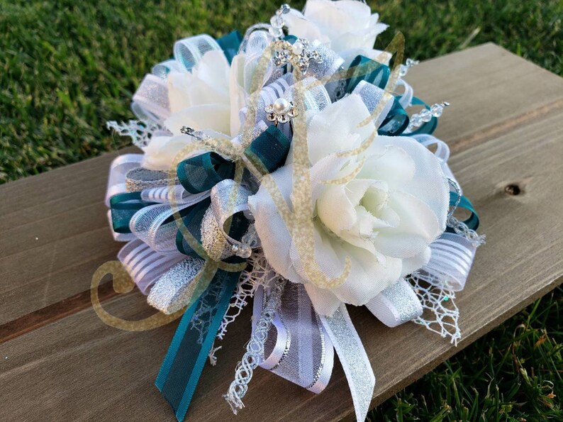 Silver Corsage prom Homecoming Ivory White Roses shinn bracelet Crystals Corsage and Boutonniere set Emerald corsage Wedding