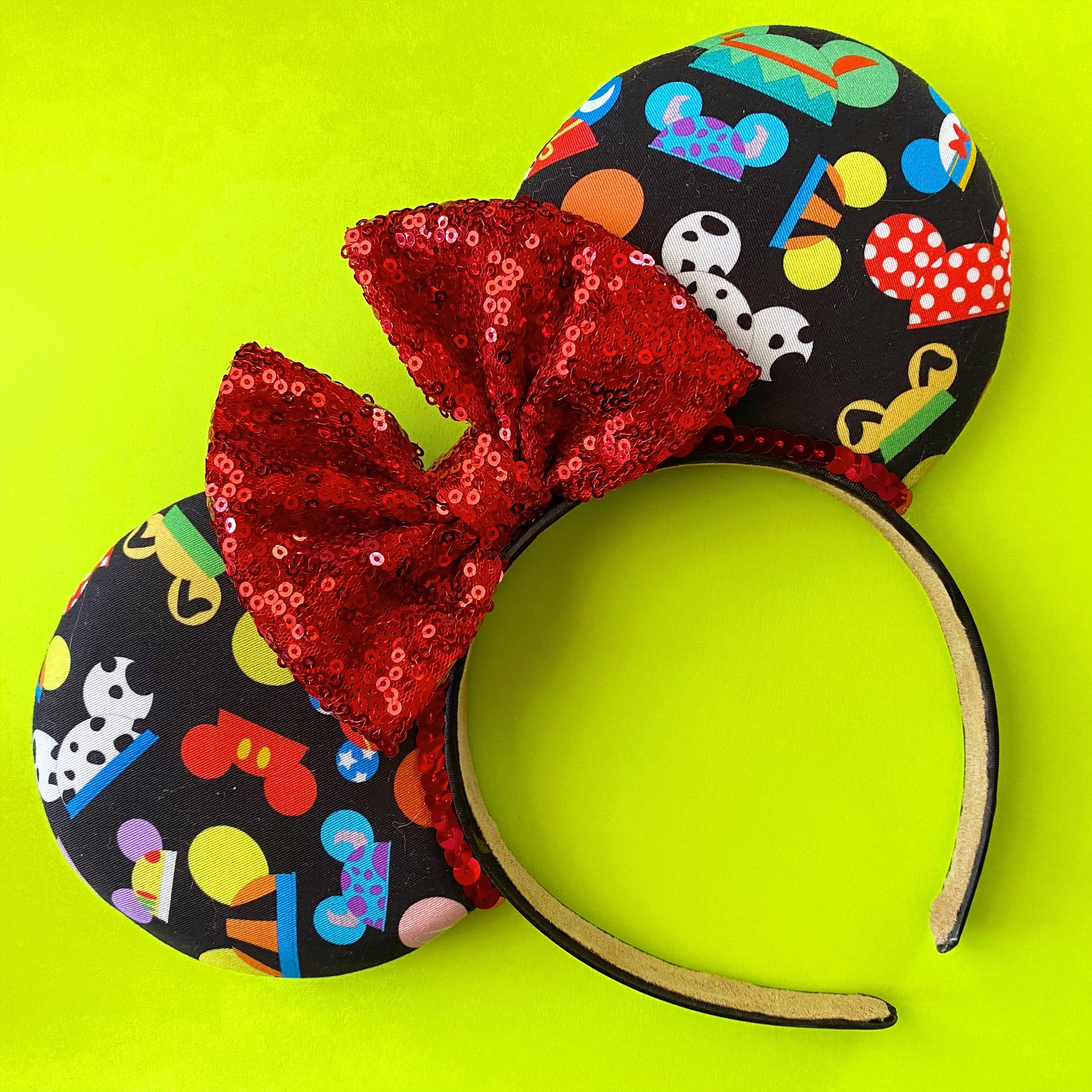 Disney Mickey Dooney and Burke Ears- Red & Black New Mickey and Minnie Valentine main image 4
