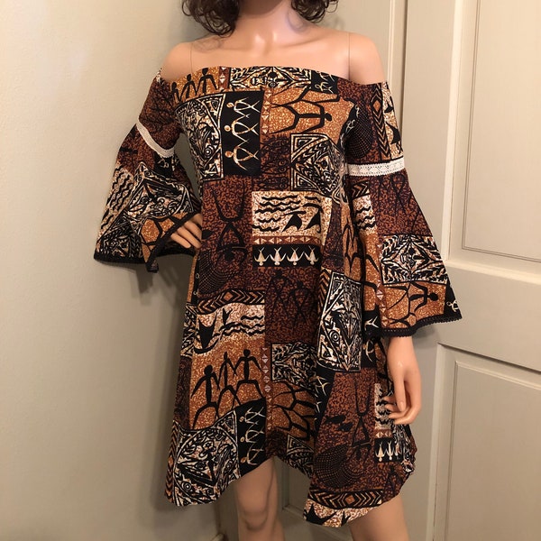 Robe femme inspirée de Moana, robe tribale polynésienne, vêtements hawaïens, robe d’impression hawaïenne, vêtements tahitiens, off the shoulder dress, robe en tissu d’écorce