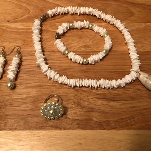 Clam Shell Chip & Pearl Jewel Set,Surfa Jewels,Seashell Jewelry,One Of A kind Green Olive Shell Necklace,Hawaiian Jewelry,Shells Of The Past