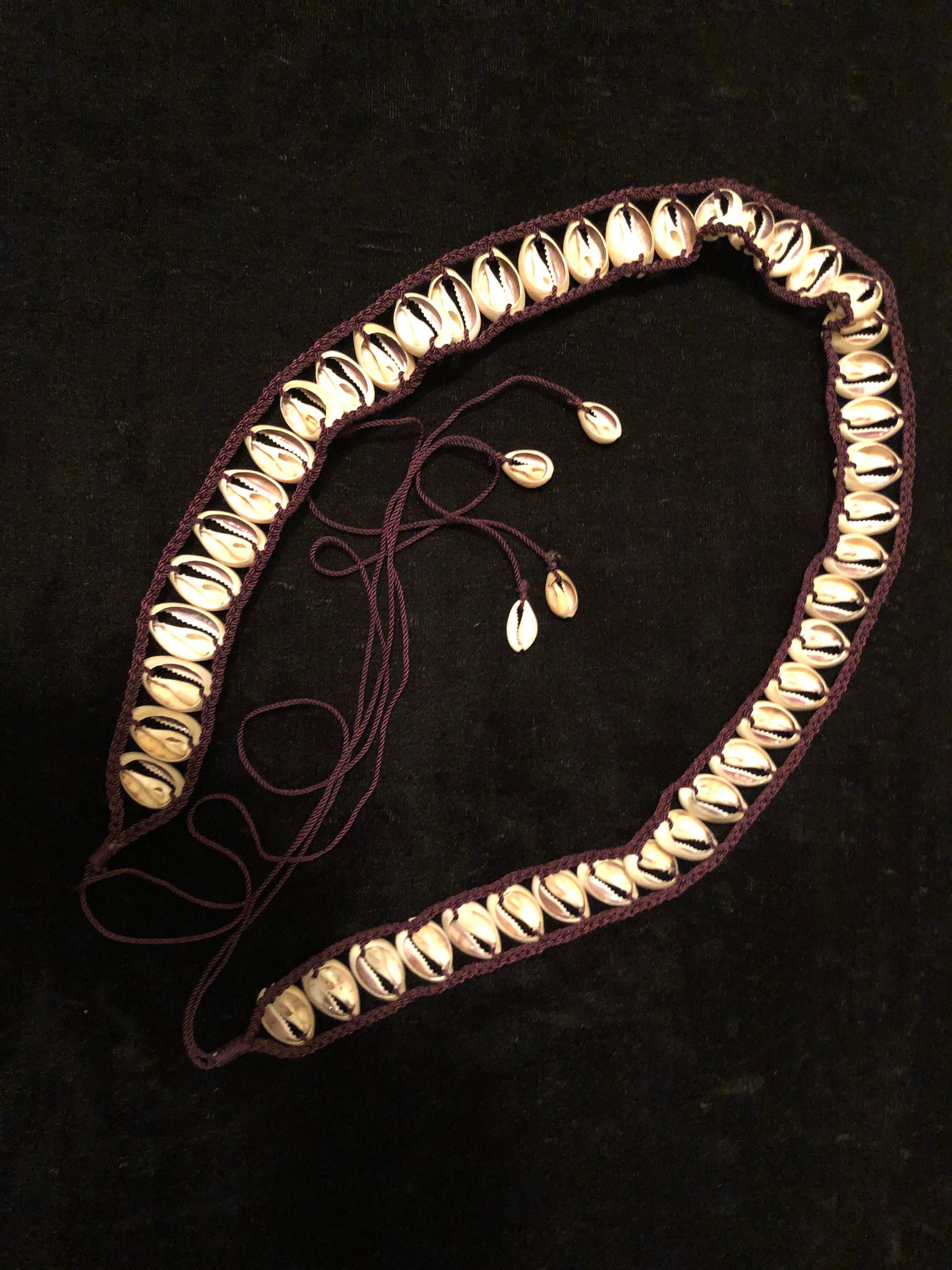 White Half Cut Cowry Shell Hipster Belt,boho Shell Belt  display picture 2