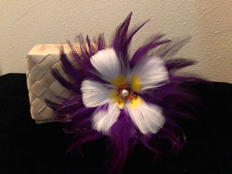 Aloha On My Mind Hibiscus Feather Flower Hair Pick,Hawaiian Style Hair Pick,Hair Ornament,Hair Trinkets,Up-Do Hair Pick,Hawaiian Feather Art