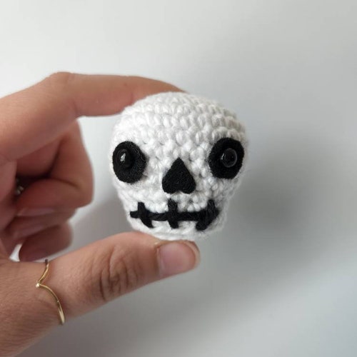 Skull Crochet Pattern Keychain Crochet Pattern Amigurumi Etsy