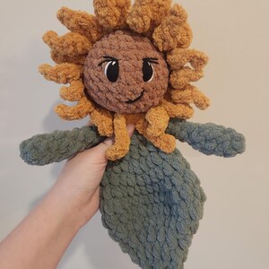 Flower Crochet Snuggler | Flower Lovey | Flower Toy for Kids | Soleil & Daisy Blossom