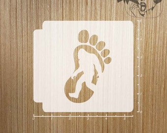 Peut inclure: Pochoir en vinyle blanc d'une empreinte de Bigfoot avec un Bigfoot à l'intérieur de l'empreinte. Le pochoir mesure 12,7 cm de large et 10,2 cm de haut.