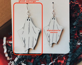 Un poco más grandes: pendientes de fantasma de hoja de Halloween