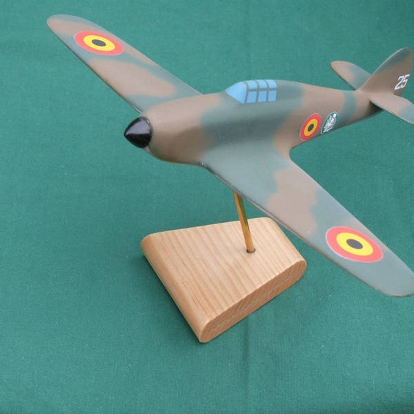 Maquette avion en bois massif Hurricane Belge  Ech 1/48