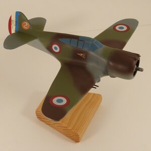 Massief houten vliegtuigmodel handgemaakt en geschilderd Curtiss H 75 A Ech 1/48 Slag om Frankrijk mei-juni 1940 afbeelding 5