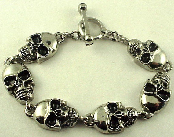 Buy MUDTALE Skull Bracelet for Halloween Skull Bracelet Skull Head Wrist  Chain White Wrist Cuff Bracelets Skeleton Wrist Jewelries for men Mahakaal  Braceleted Ideal Gift For Friend and Brother at Amazon.in