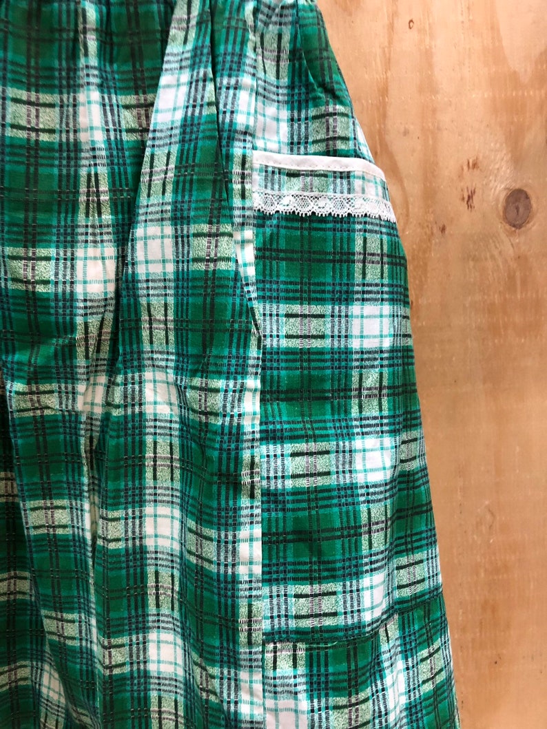 pockets Vintage cotton half apron green plaid