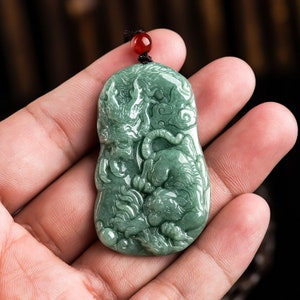 Jade Dragon pendant, Top Jade jewelry, Jewel natural jadeite, hand carved dragon pendant, Chinese Dragon, Natural Jade A Icy Vert clair jade