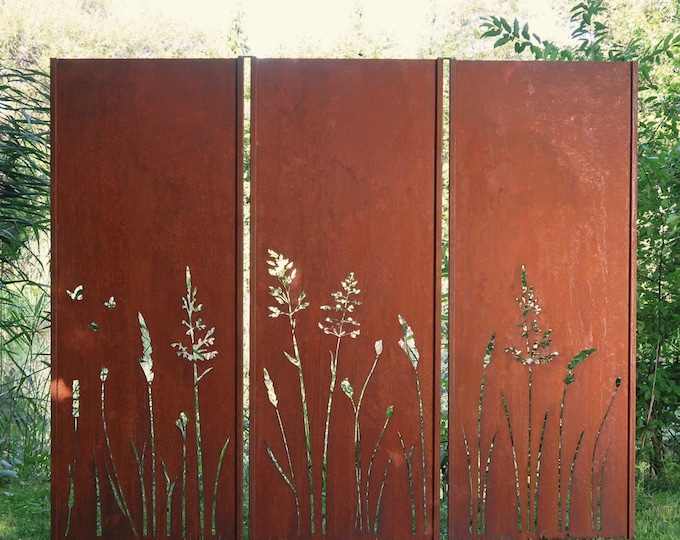 Steel Garden Wall - "Tripychon Maedow" - Modern Outdoor Ornament