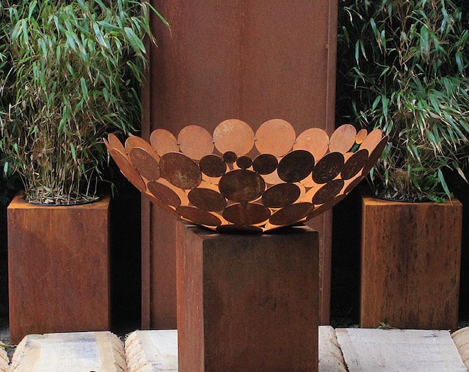 Fireplace - "Big Bowl with low square Base" - Modern Outdoor Ornament