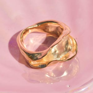 Minimalist rings – contemporary jewelry