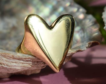 Heart signet ring - minimalist solid ring in sterling silver