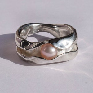 Pink pearl sterling silver ring image 1