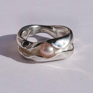 Pink pearl sterling silver ring
