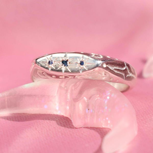 Blue sapphire celestial ring - silver signet ring