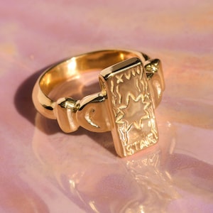 Anillo de la carta del tarot La Estrella - Anillo de estrella dorado