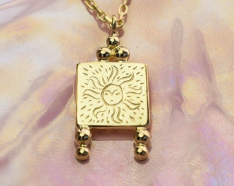 Sun necklace - gold vintage style necklace