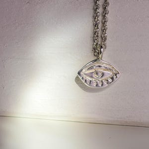 Dainty silver eye necklace - protection jewelry