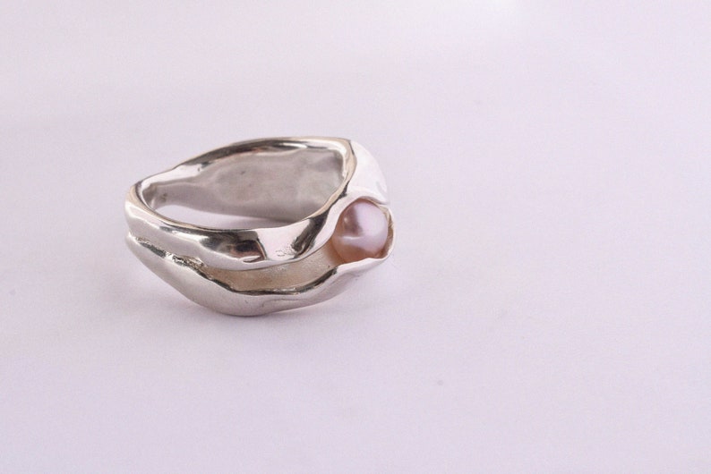 Pink pearl sterling silver ring image 2