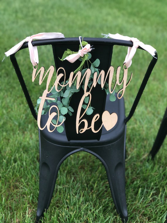 Baby Shower Mom To Be Chair Choosing A Baby Shower Chair Baby Ideas