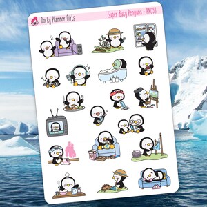 Puede incluir: Una hoja de pegatinas con ilustraciones de pingüinos en diversas actividades, como tocar música, pintar y relajarse. Las pegatinas están etiquetadas como "Super Busy Penguins - PN033" y "Dorky Planner Girls".
