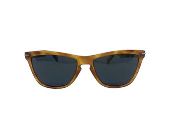 Vintage Versace Tortoise Sunglasses: Metrics 876/N, Made in Italy