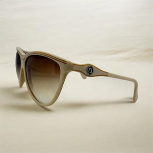 Rare FENDI FS211 Oval Sunglasses Cafe Logo Frame Designer size 53/20 Unisex Fendi Oval Sunglasses - Etsy main image 2