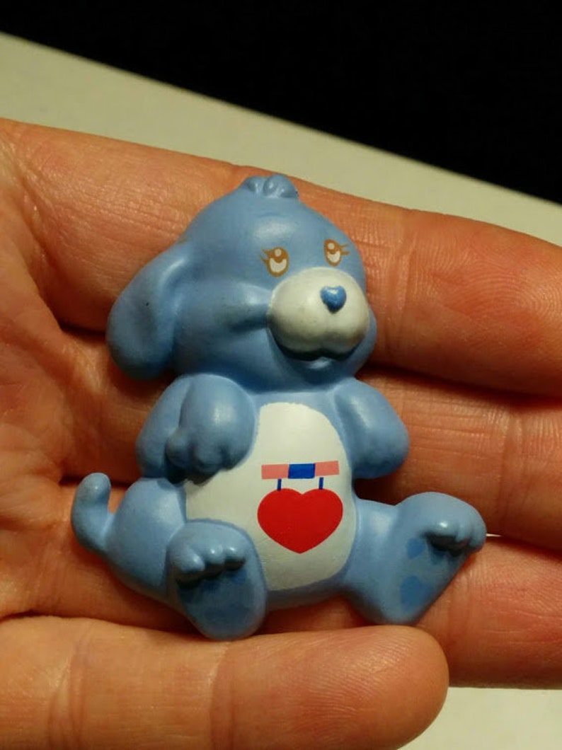 Vintage 1985 Care Bear Cousin PLAYFUL Heart Monkey /& LOYAL Heart Dog Lot of 2 Character Figural Plastic Magnet 3-D AGC