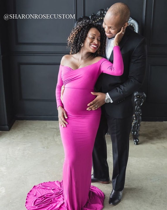 Photo Shoot Maternity Gown in Raspberry 