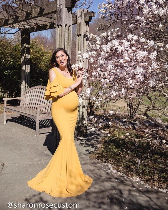 Yellow maternity cheap bridesmaid dresses