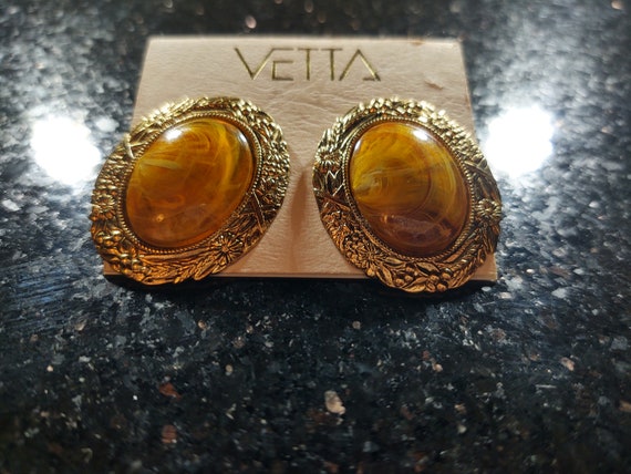 Vintage Faux Marbled Amber Cabochon Style Earrings - image 10